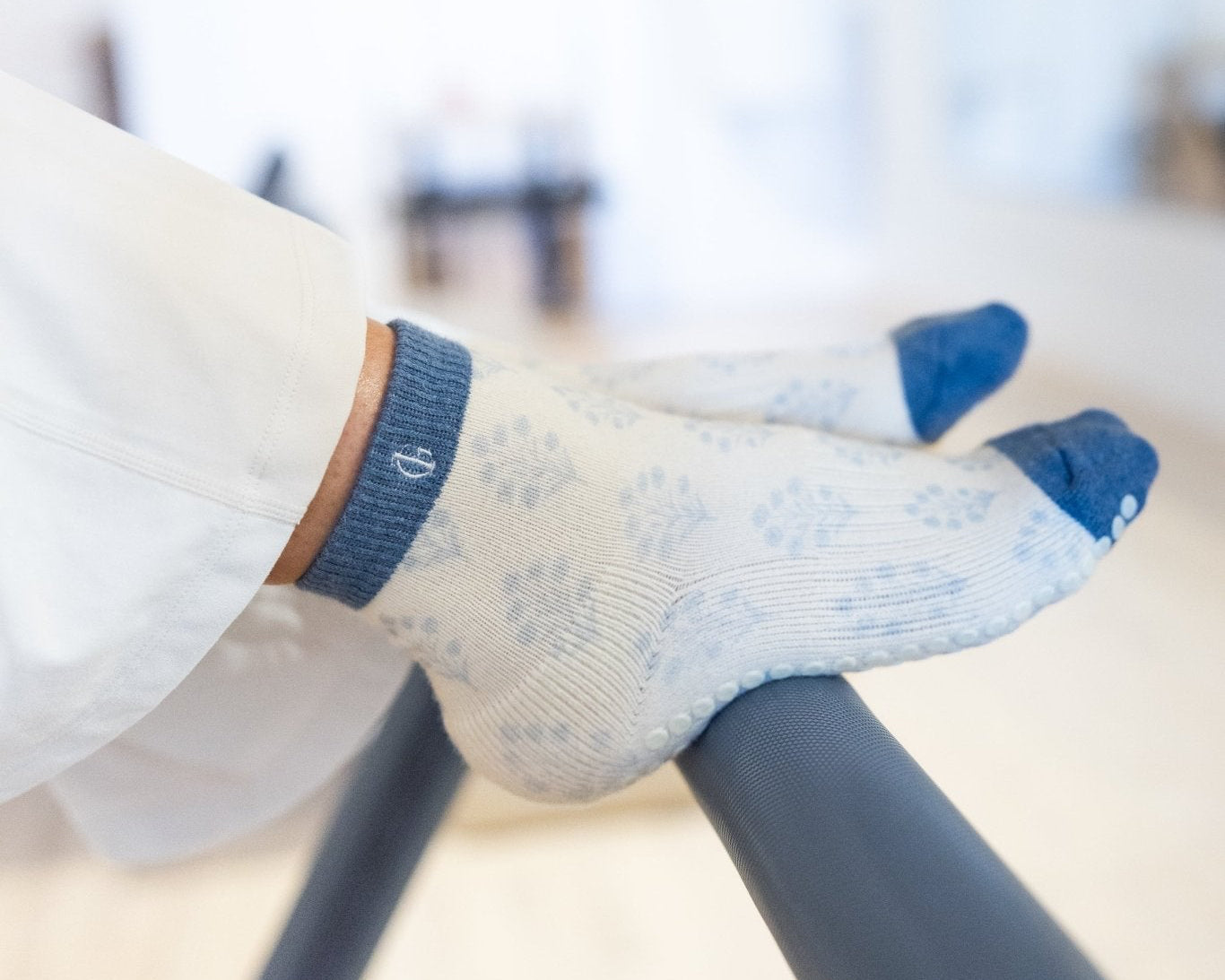 Coastal Calm Blue Floral Print Pilates Grip Socks | Non slip yoga socks - Inner Grace